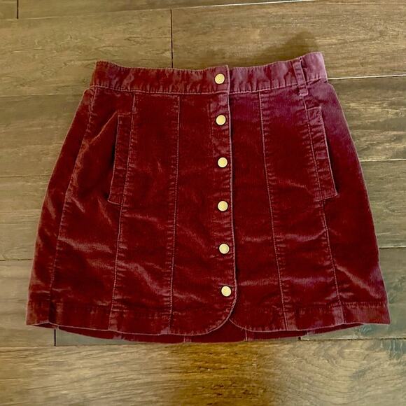 BDG Corduroy Burgundy Wine Maroon Mini Skirt Fall gold Snap Button Front Size 6 - Picture 11 of 12